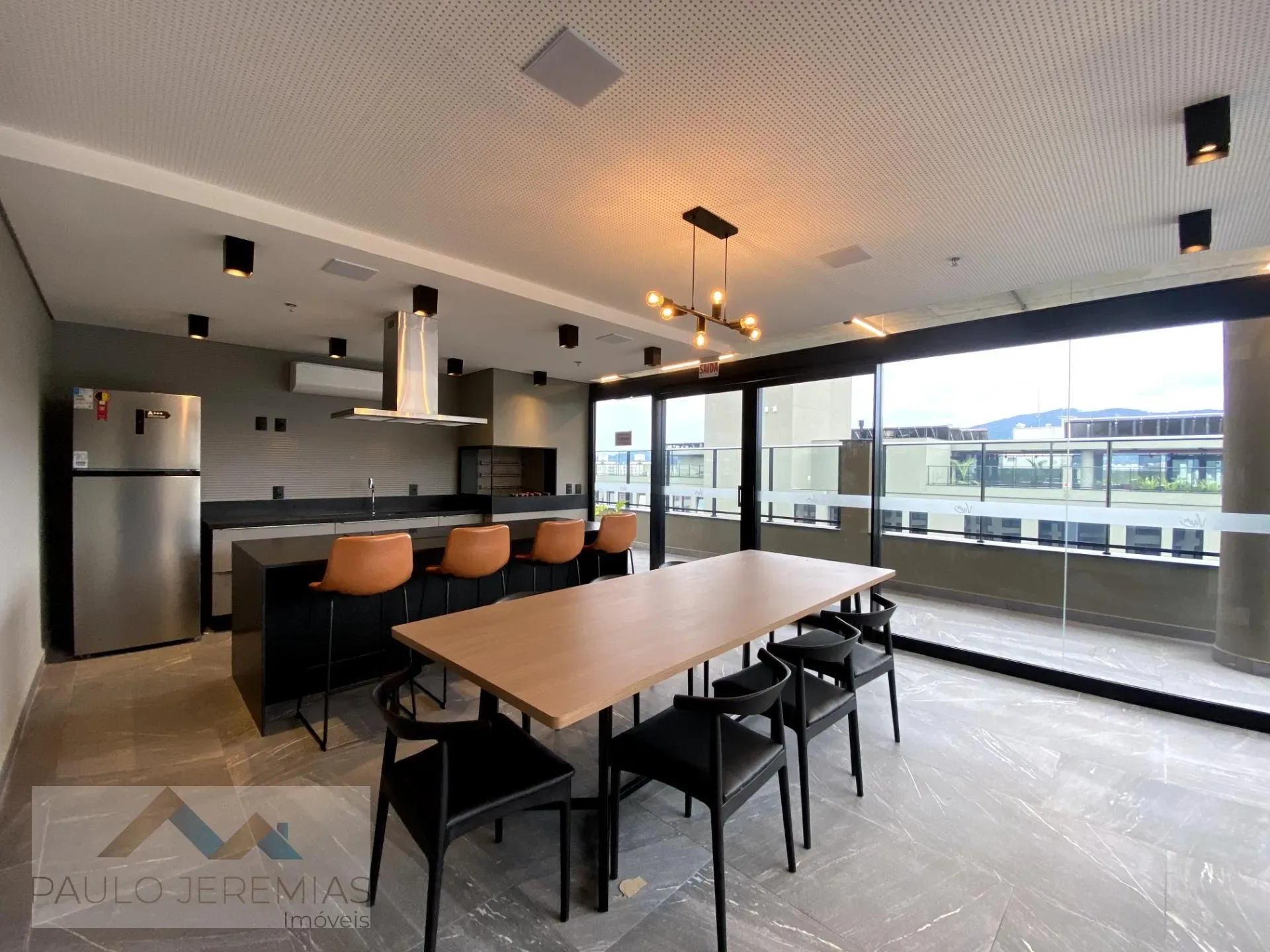 Furnished 31 m² studio with 1 bedroom and 1 bathroom — photo 2
