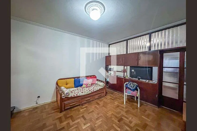 Furnished 1-bedroom apartment with a real workspace corner — photo 17
