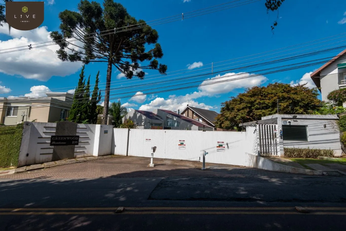 House with 4 bedrooms and mountain view — photo 29