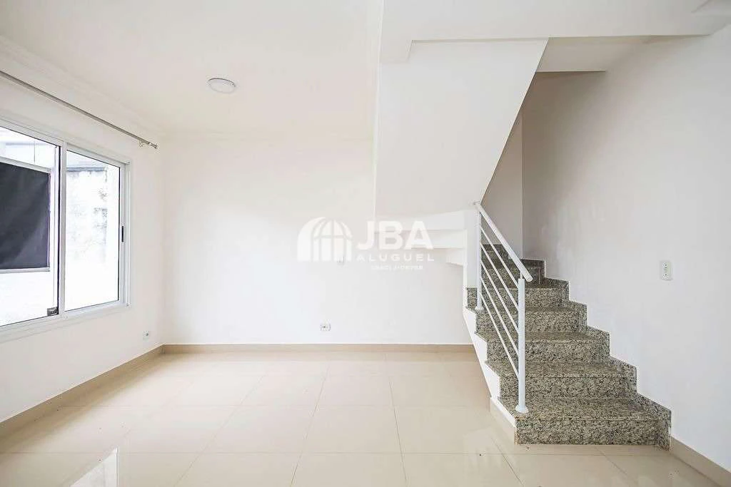 3-bedroom house with a suite in a gated community — photo 2