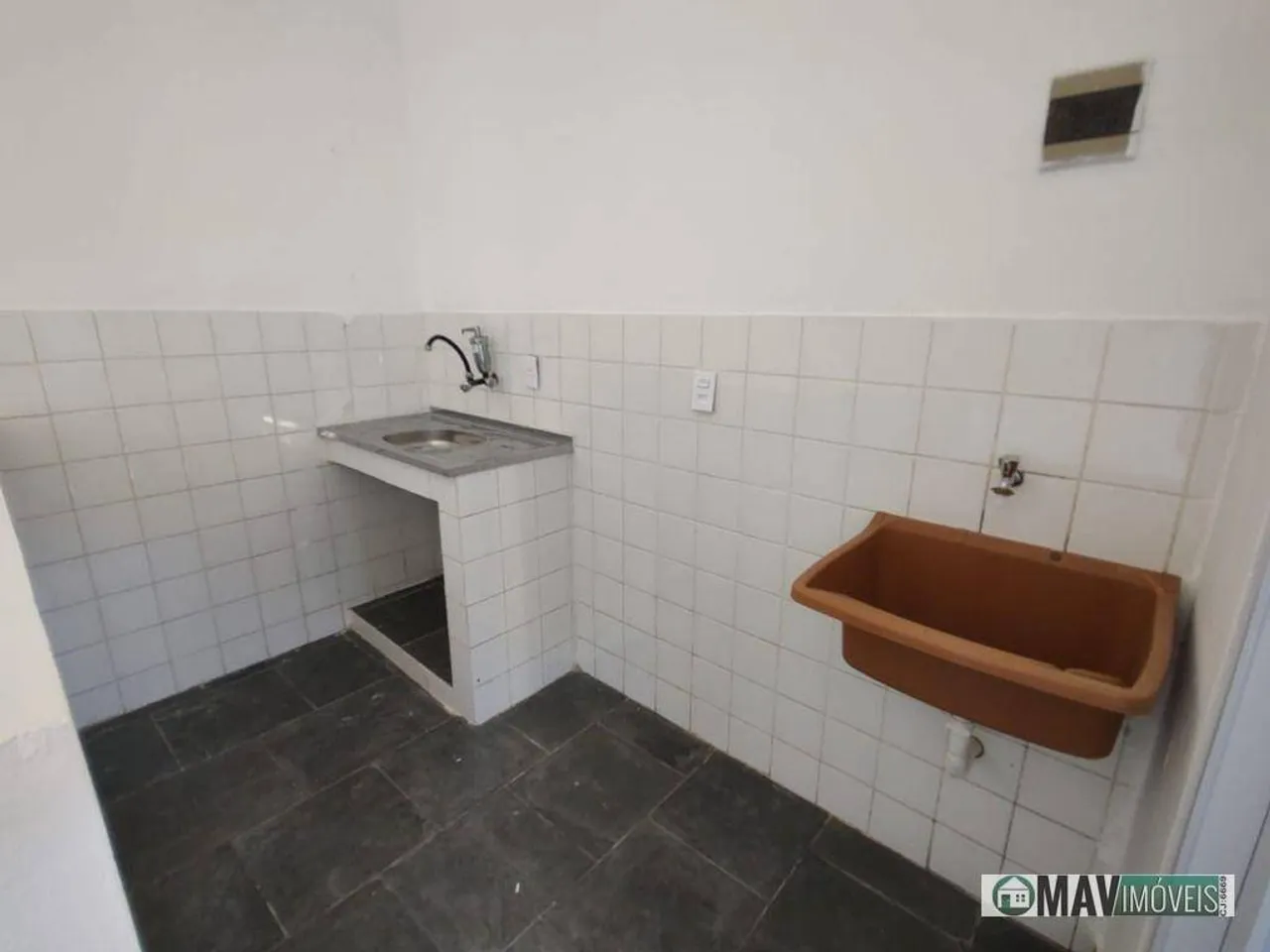 Studio kitnet with 1 bedroom and gas stove kitchenette — photo 4