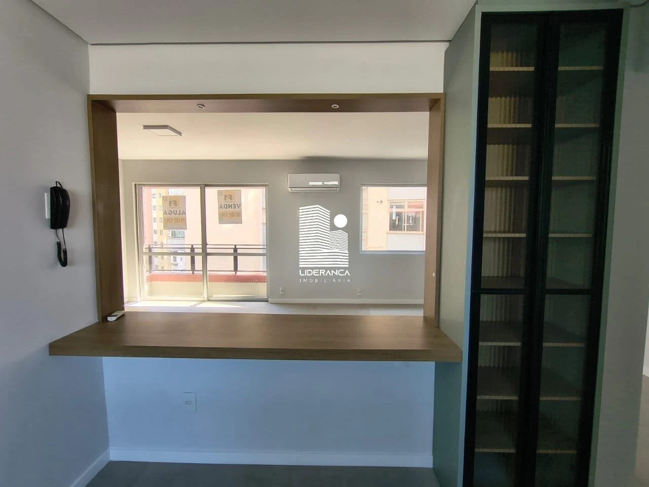 3-bedroom apartment with a home office — photo 21