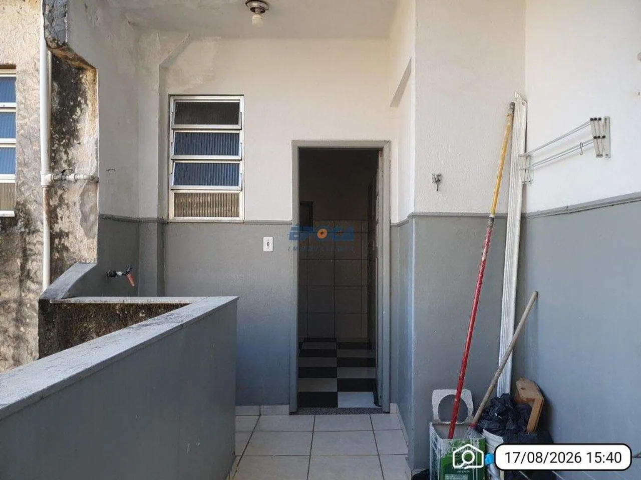 2-bedroom apartment with a balcony — photo 4