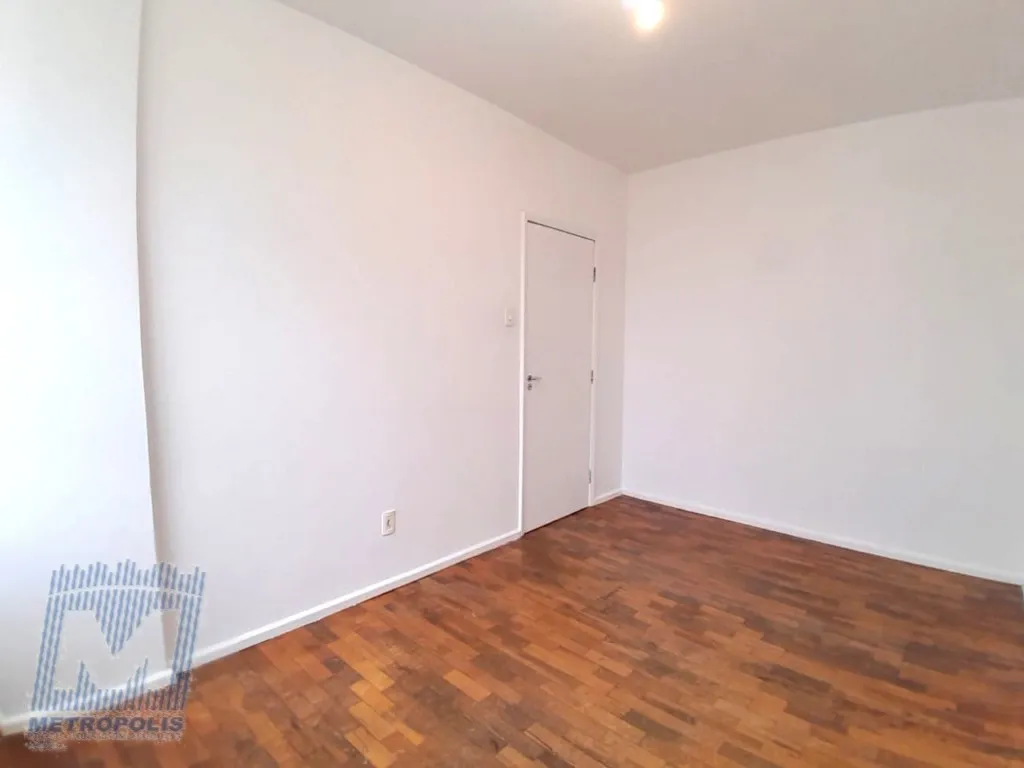 Apartamento de 61 m² con 2 dormitorios y balcón — photo 13
