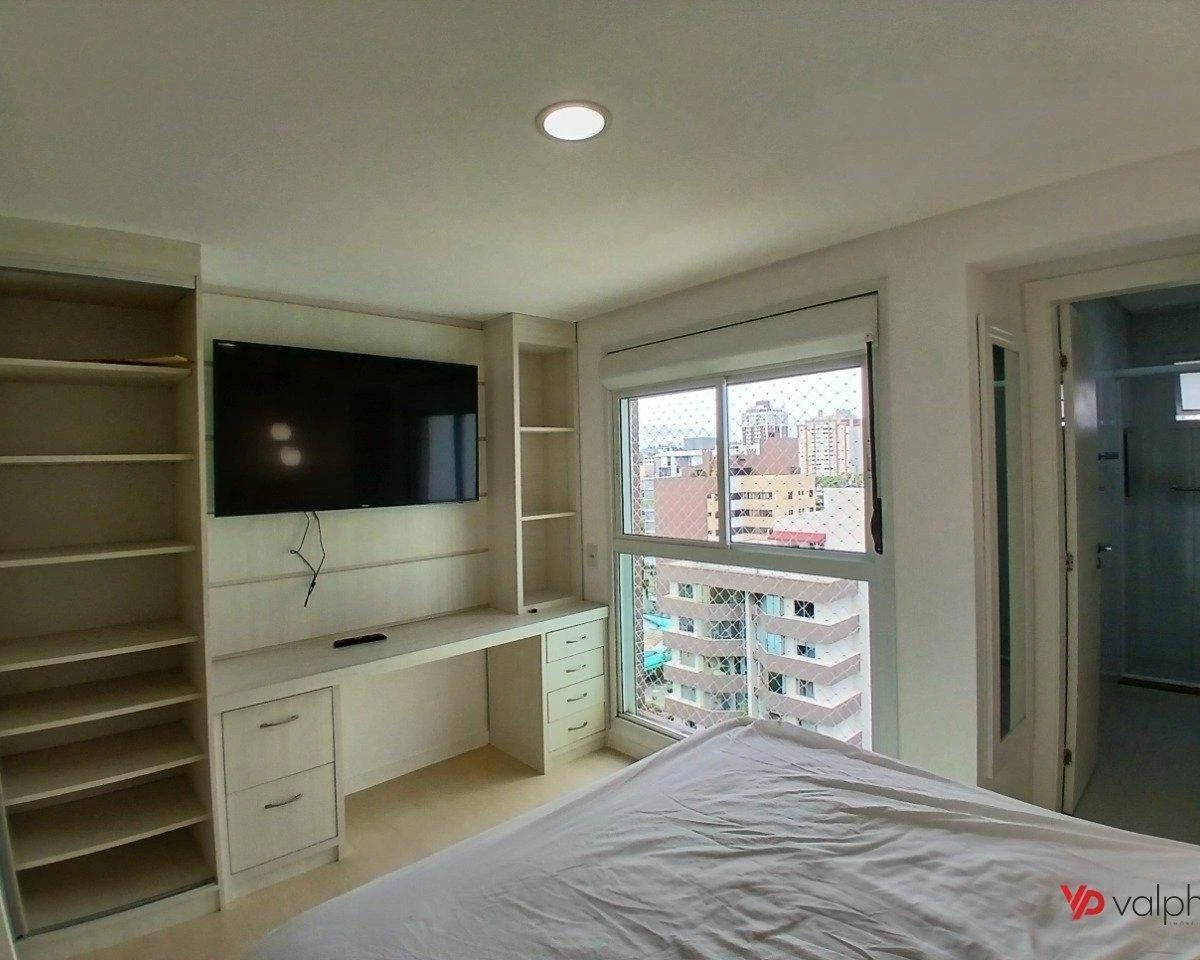 Home office in a 2-bedroom apartment, 105 m² — photo 13