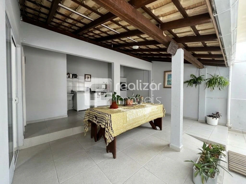 3-bedroom house with a garden in Florianópolis — photo 6