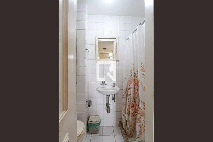 Furnished 85 m² apartment with 2 bedrooms and 2 bathrooms — photo 2