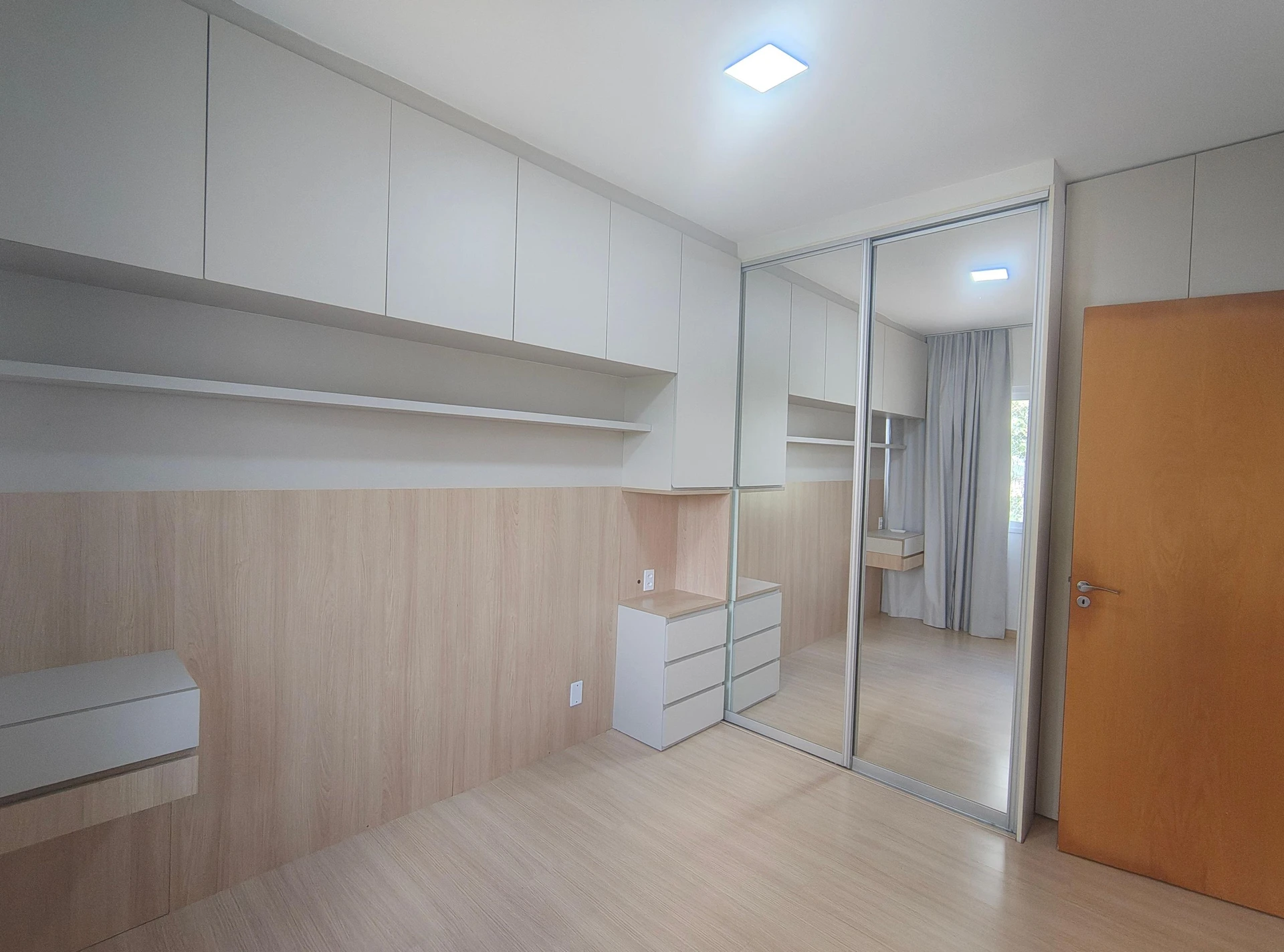 Rental apartment with 3 bedrooms and enclosed balcony — photo 34