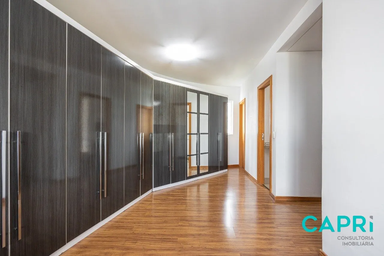Furnished 318 m² apartment with 4 bedrooms and 3 parking — photo 52