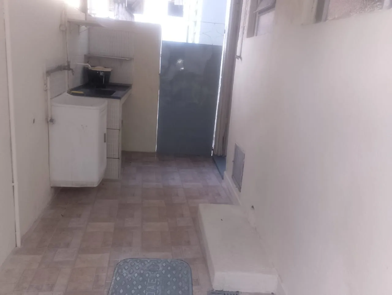 Casa sem mobília com 2 quartos e cozinha separada — photo 33
