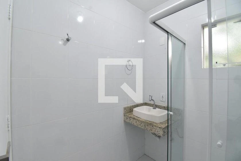 Квартира без мебели с 3 спальнями и кухней открытого плана, 96 м² — photo 20
