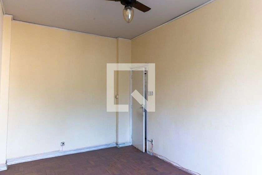 Apartment with built-in cabinets and balcony — photo 12