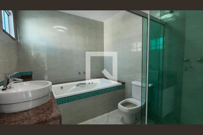 Casa de 300 m² com 3 suítes e 6 banheiros — photo 13