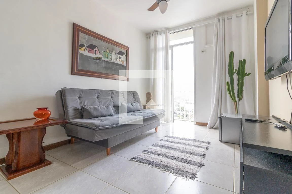 Apartamento mobiliado com 2 quartos e varanda — photo 8