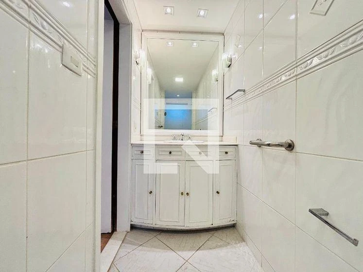 4-bedroom apartment with a walk-in closet in Rio de Janeiro — photo 26
