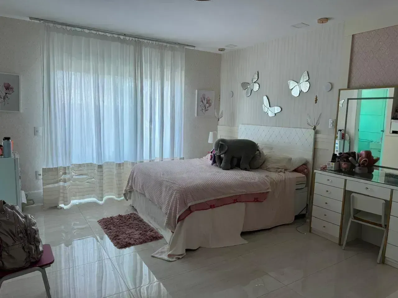 Furnished house with 6 suites and a private garden — photo 15