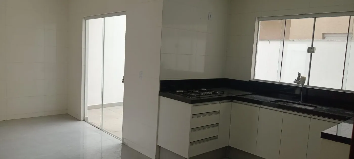 4 quartos e janelas do piso ao teto: casa de 260 m² — photo 29