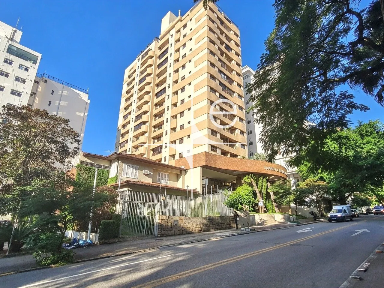 2-bedroom apartment in a building with a sauna — photo 28