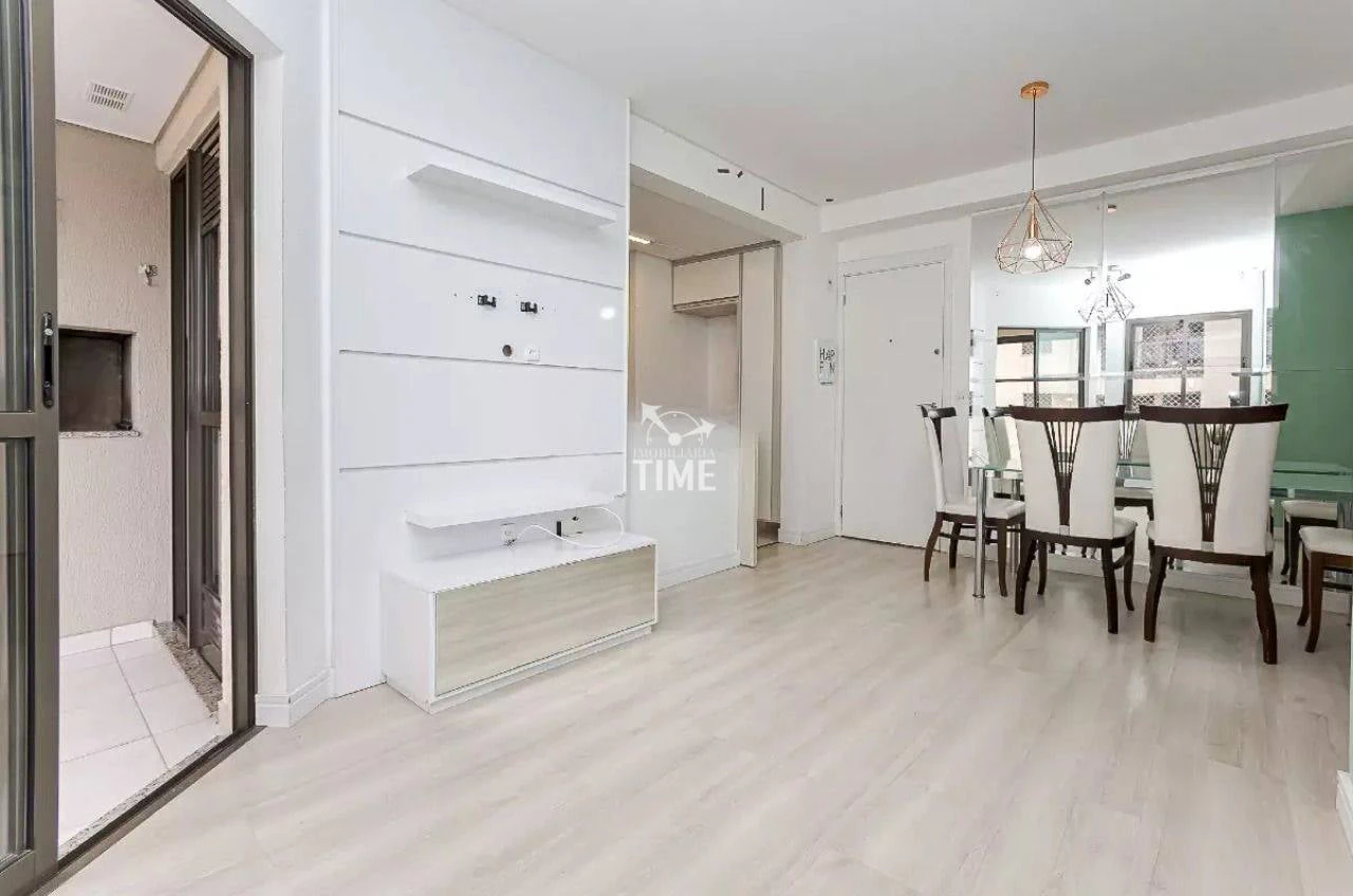 2-bedroom apartment with a private BBQ area