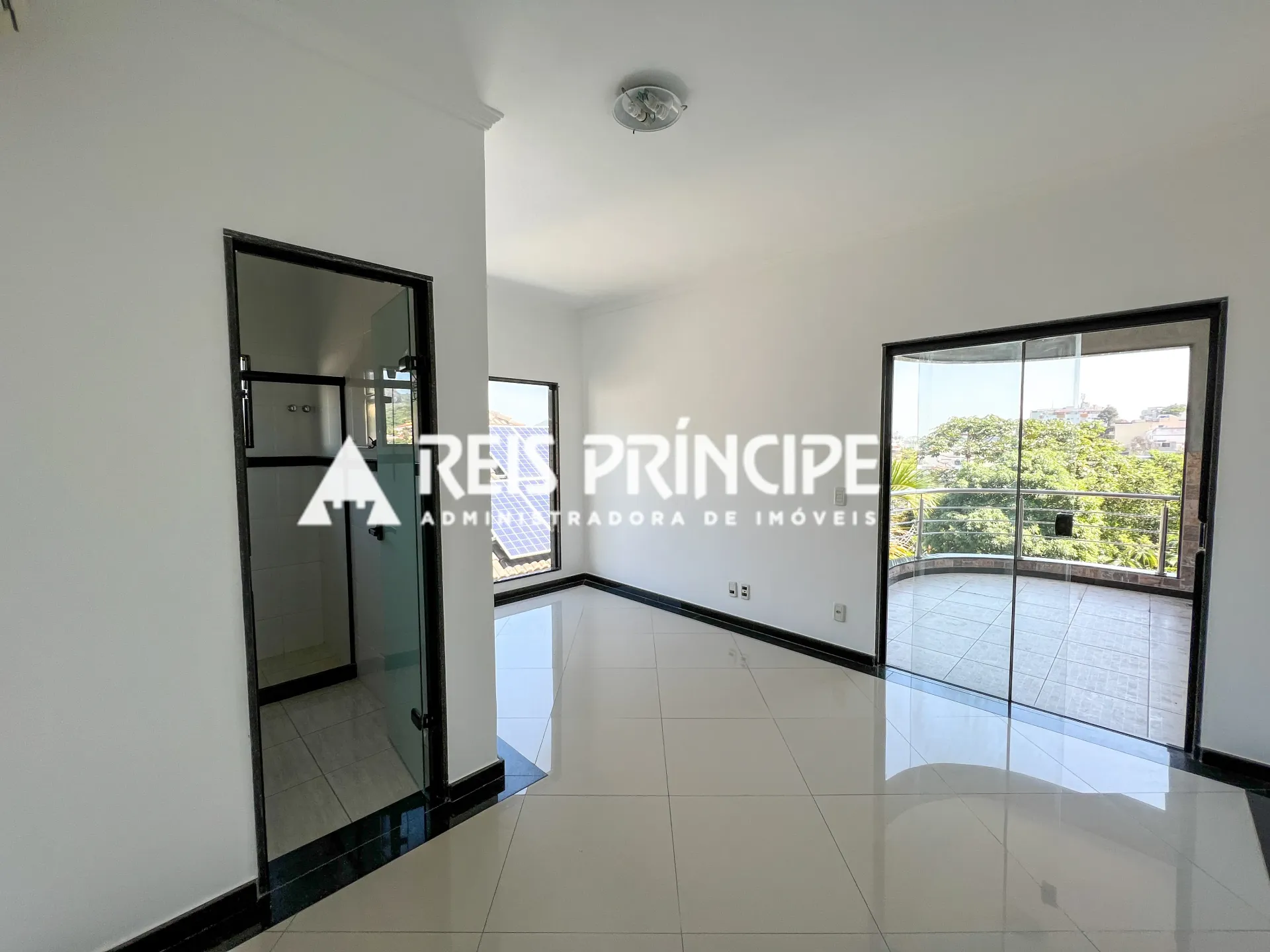 Casa duplex com 3 quartos e 5 banheiros e cozinha aberta — photo 27