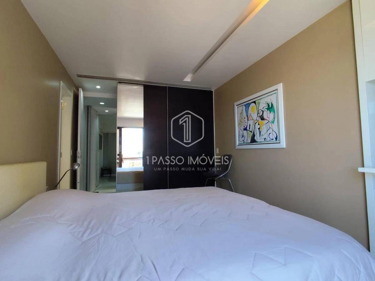 82 m² apartment with 2 en-suite bedrooms and balcony — photo 24
