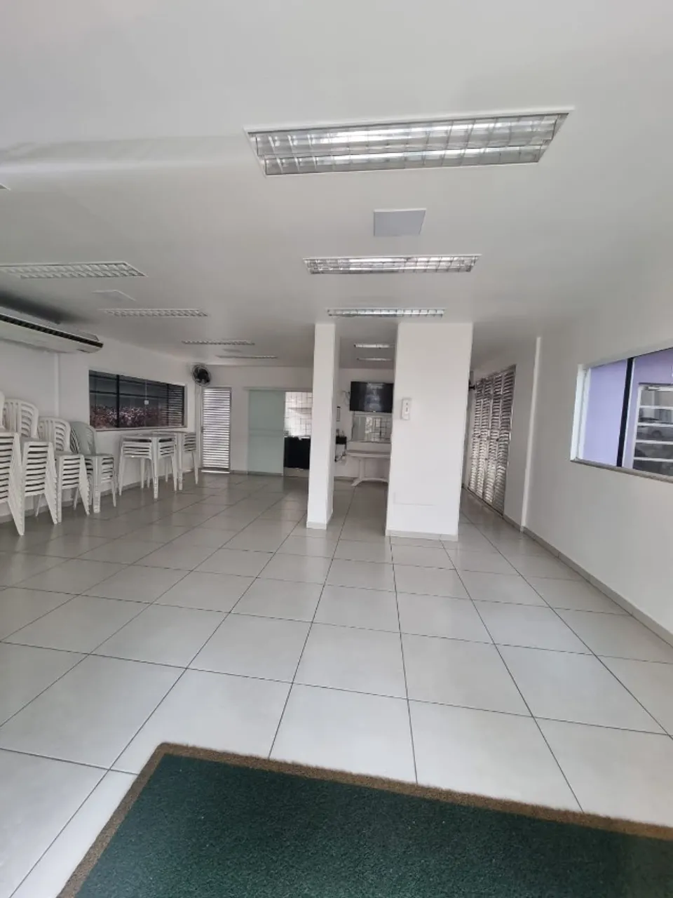 2-bedroom apartment with mountain view — photo 14
