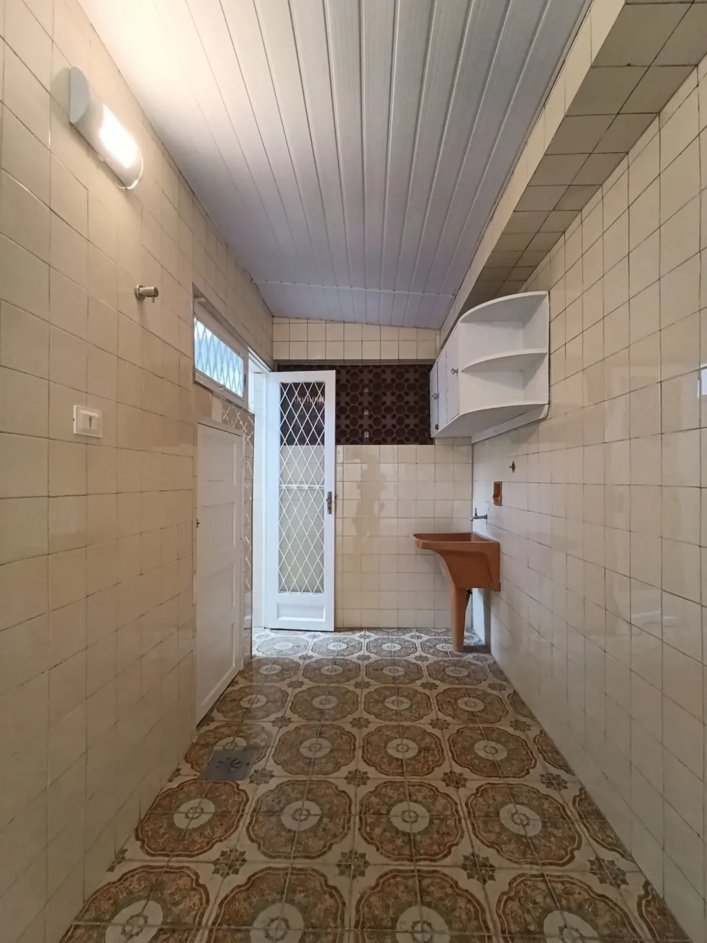 Washing machine in a 2-bedroom house, 82 m² — photo 47