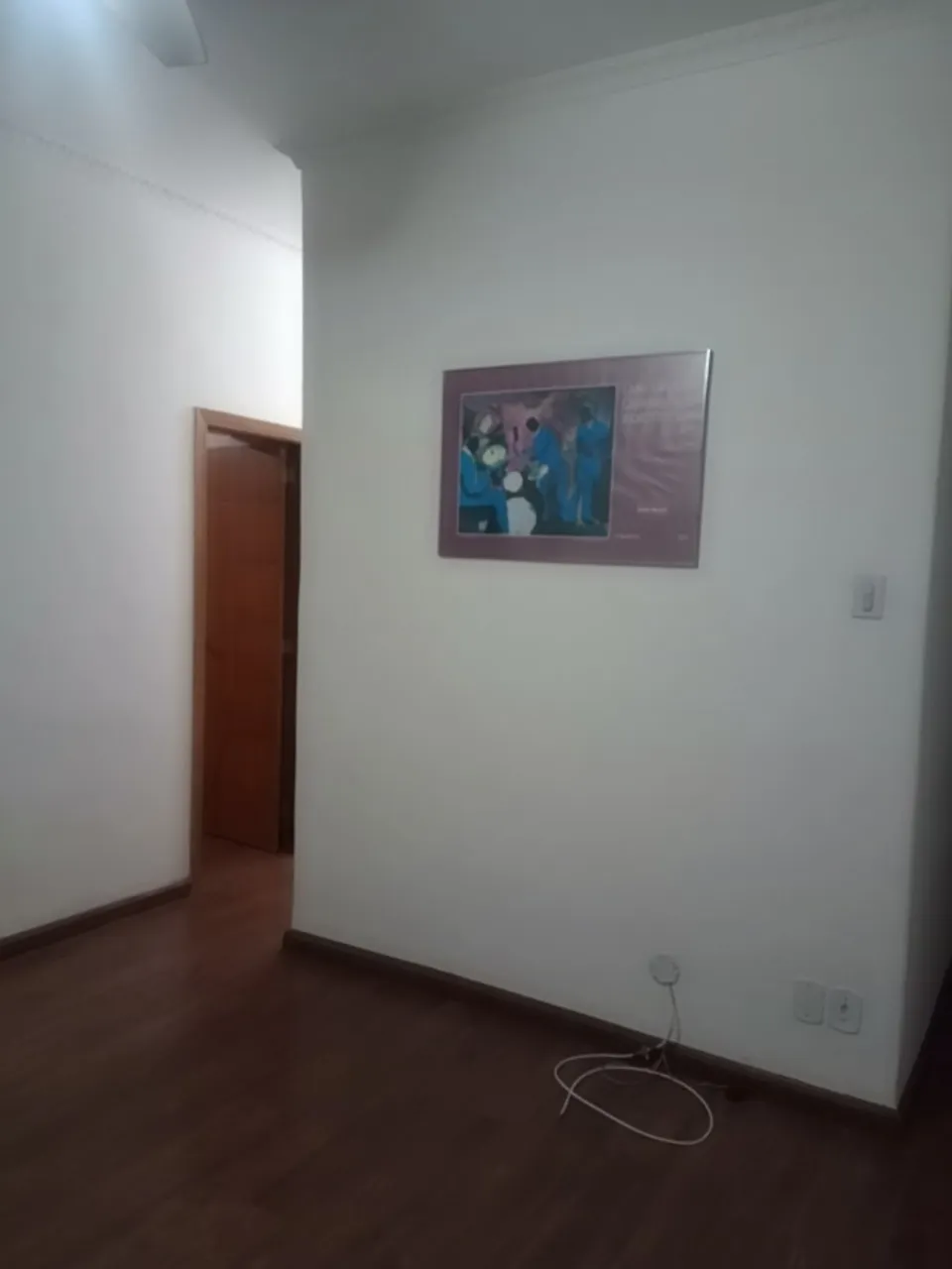 Unfurnished apartment with 2 bedrooms and a home office — photo 11