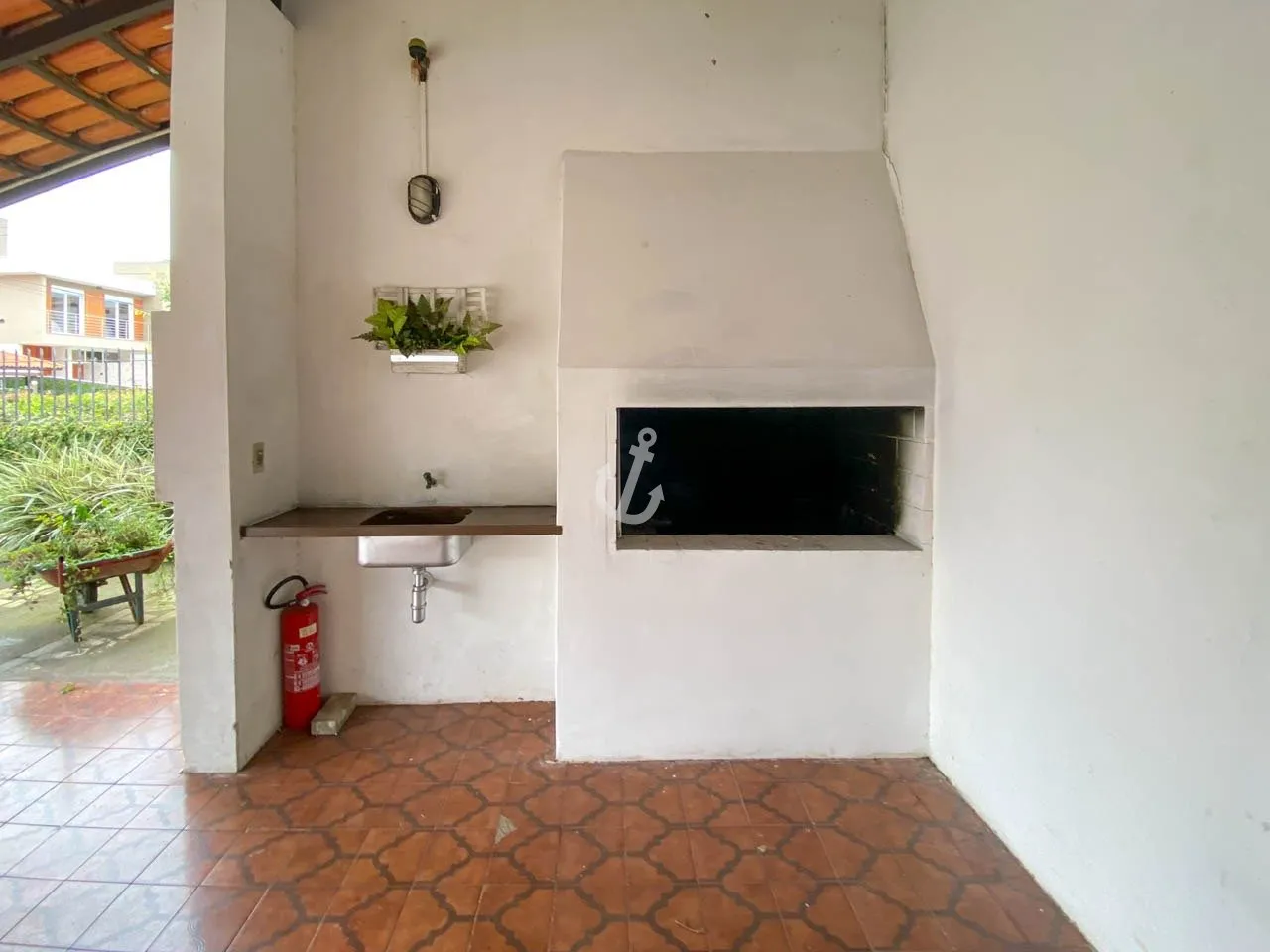 Rental house with 5 bedrooms and 4 parking spots — photo 36