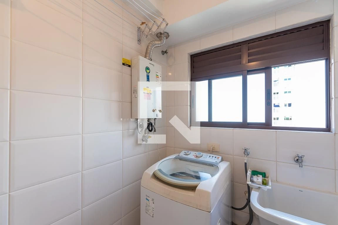 Furnished apartment, 130 m², with a jacuzzi — photo 90