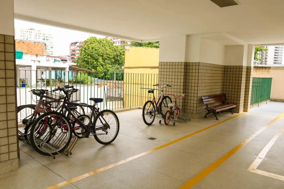 Apartamento para alugar com 2 quartos, 1 banheiro e vaga — photo 23
