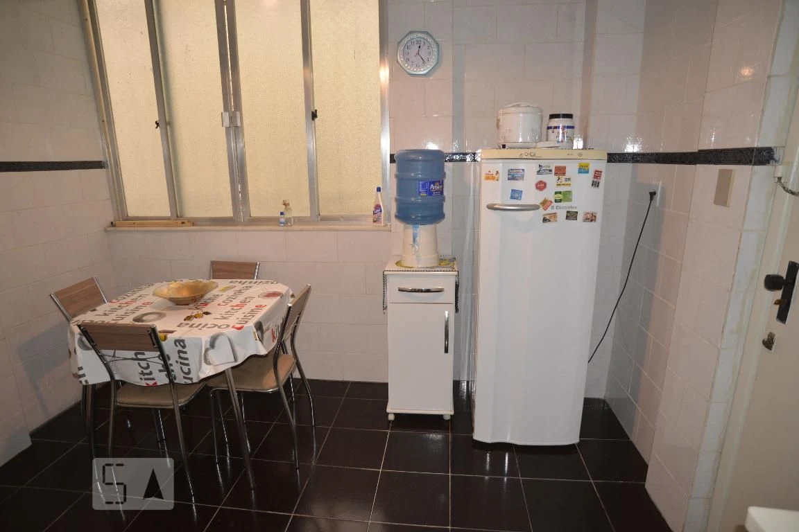 Furnished 2-bedroom apartment with 1 bathroom — photo 4