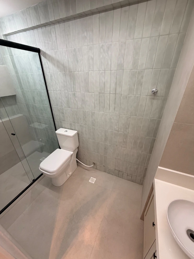 3-bedroom apartment with a washing machine — photo 22