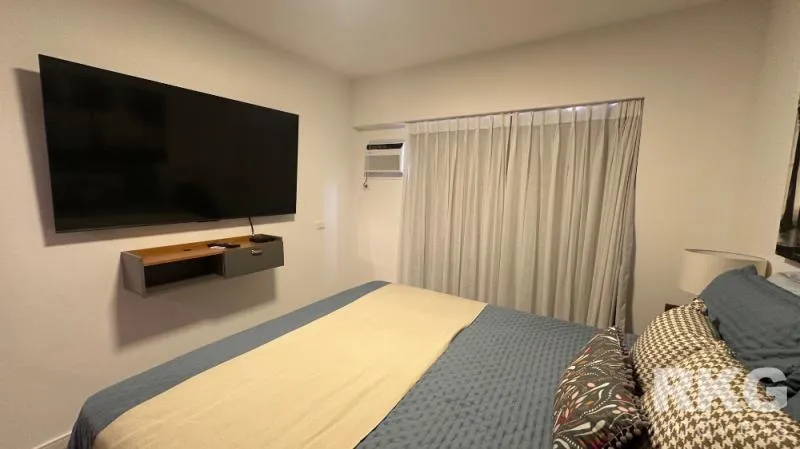 Furnished 1-bedroom apartment with an open-plan kitchen — photo 9