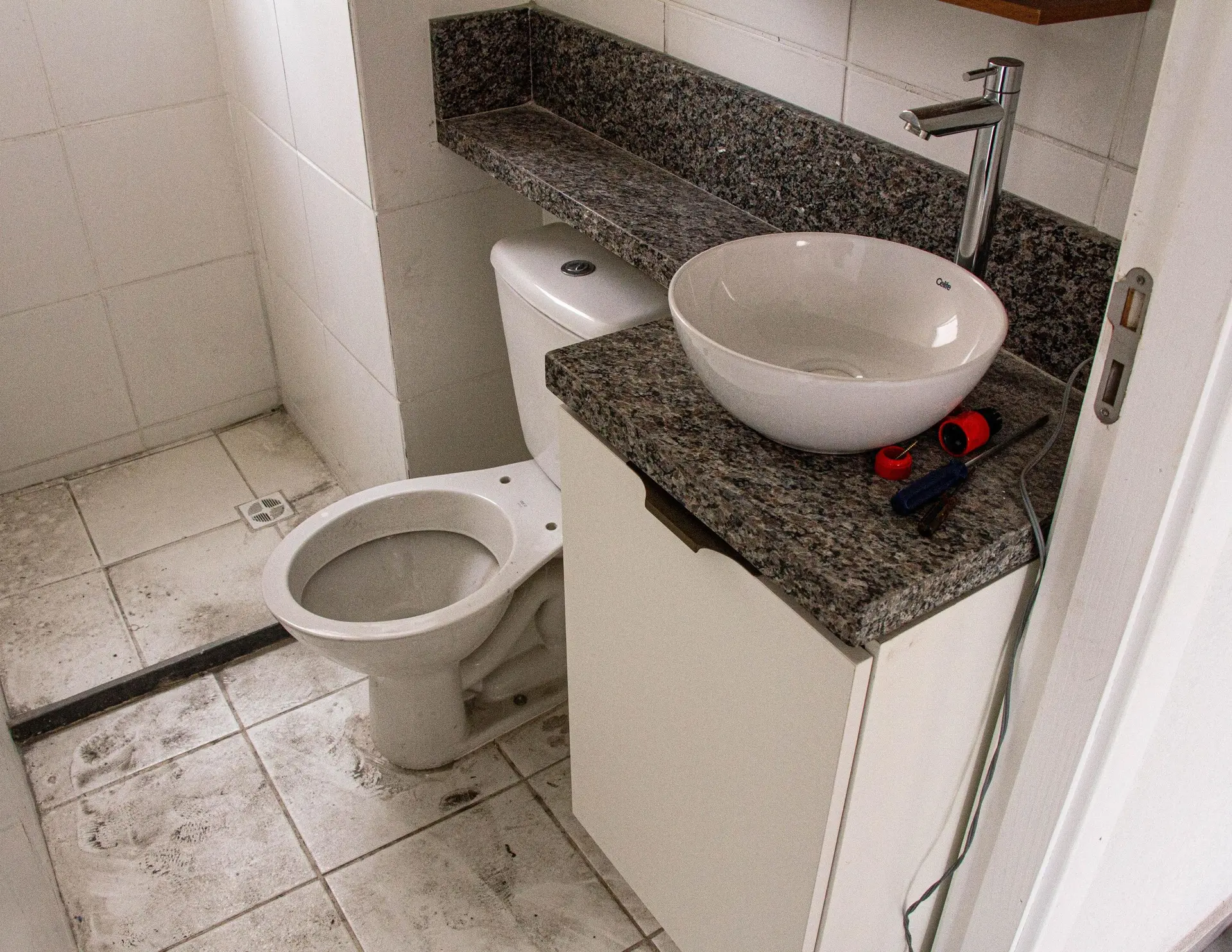Unfurnished 2-bedroom rental with 1 parking spot — photo 8