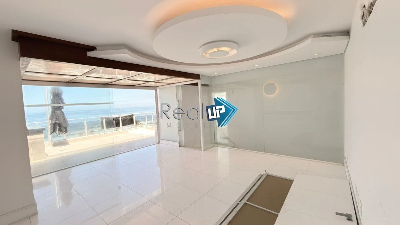 Rooftop apartment with balcony and 4 bedrooms, 5 baths — photo 33