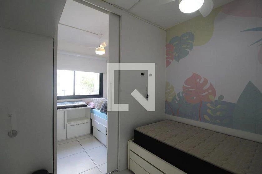 3-bedroom apartment in a building with a gym — photo 25