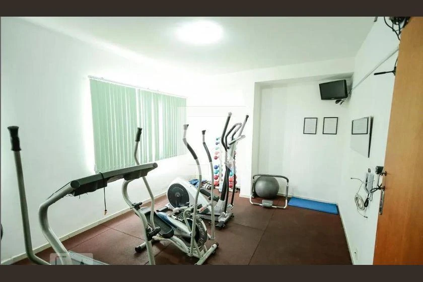 Apartamento de 2 quartos em condomínio com academia — photo 3