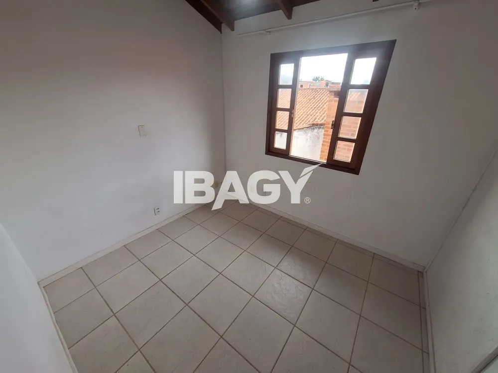 Casa de 3 dormitorios con parrilla de balcón — photo 19