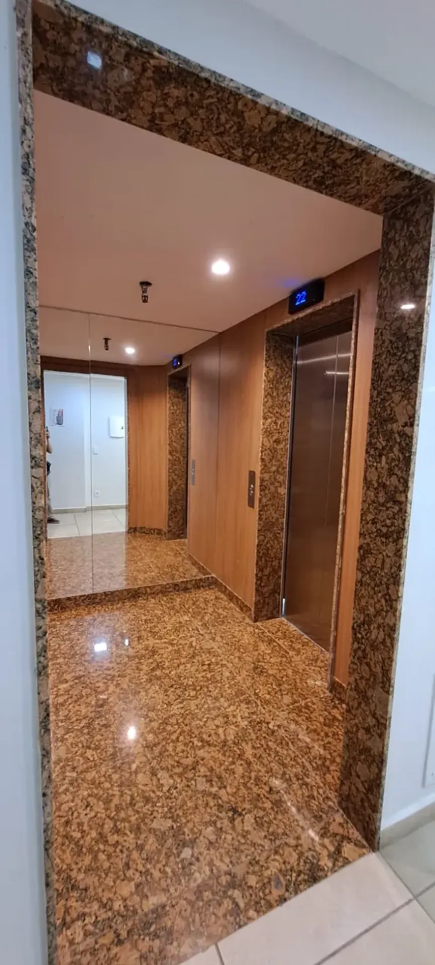 2-bedroom apartment in a building with a sauna — photo 14
