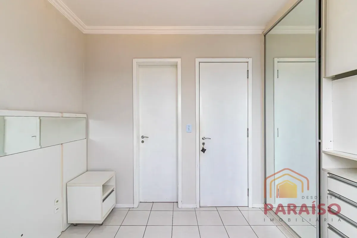 3-bedroom apartment with a home office — photo 20