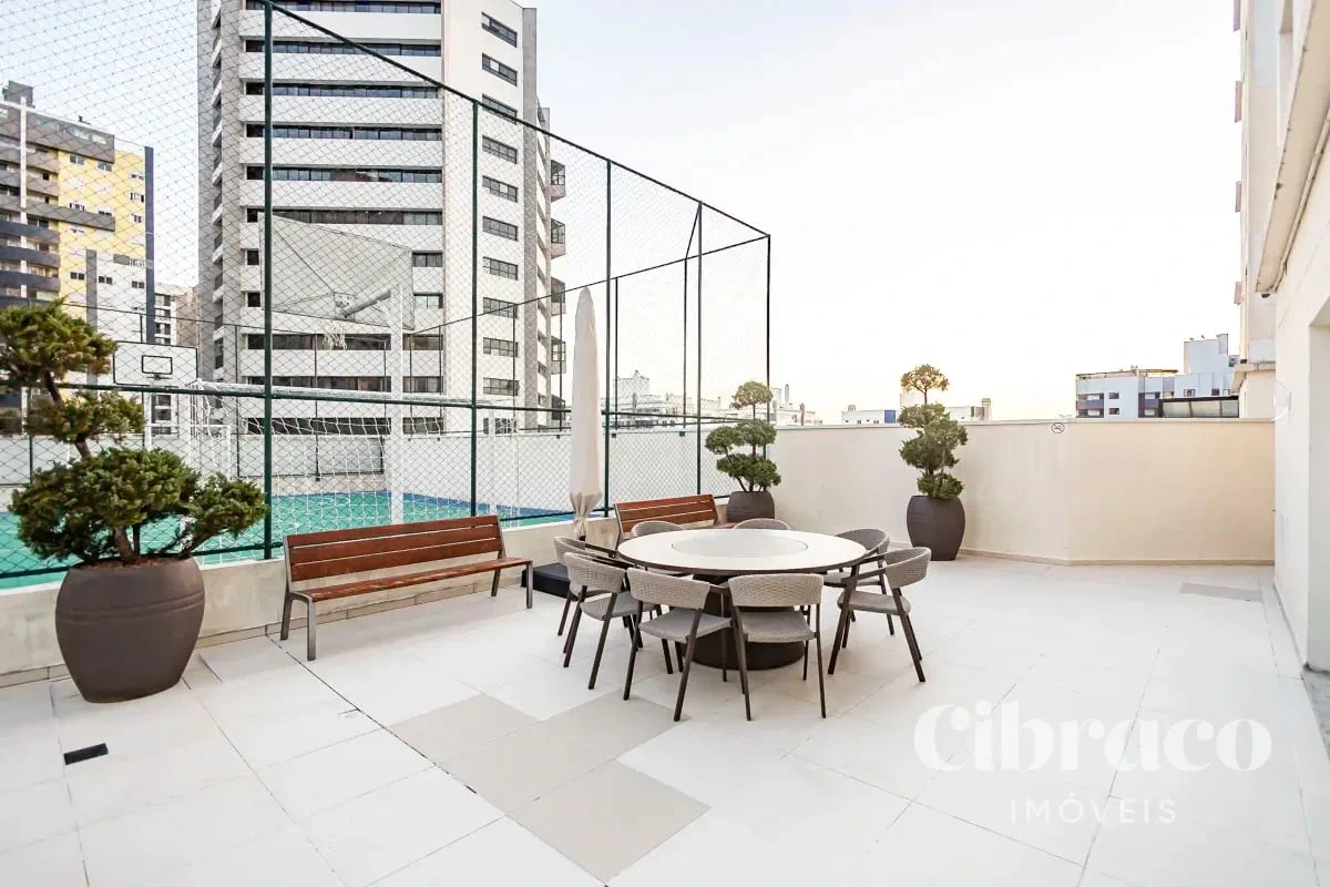 2-bedroom apartment with a grill on the balcony — photo 15