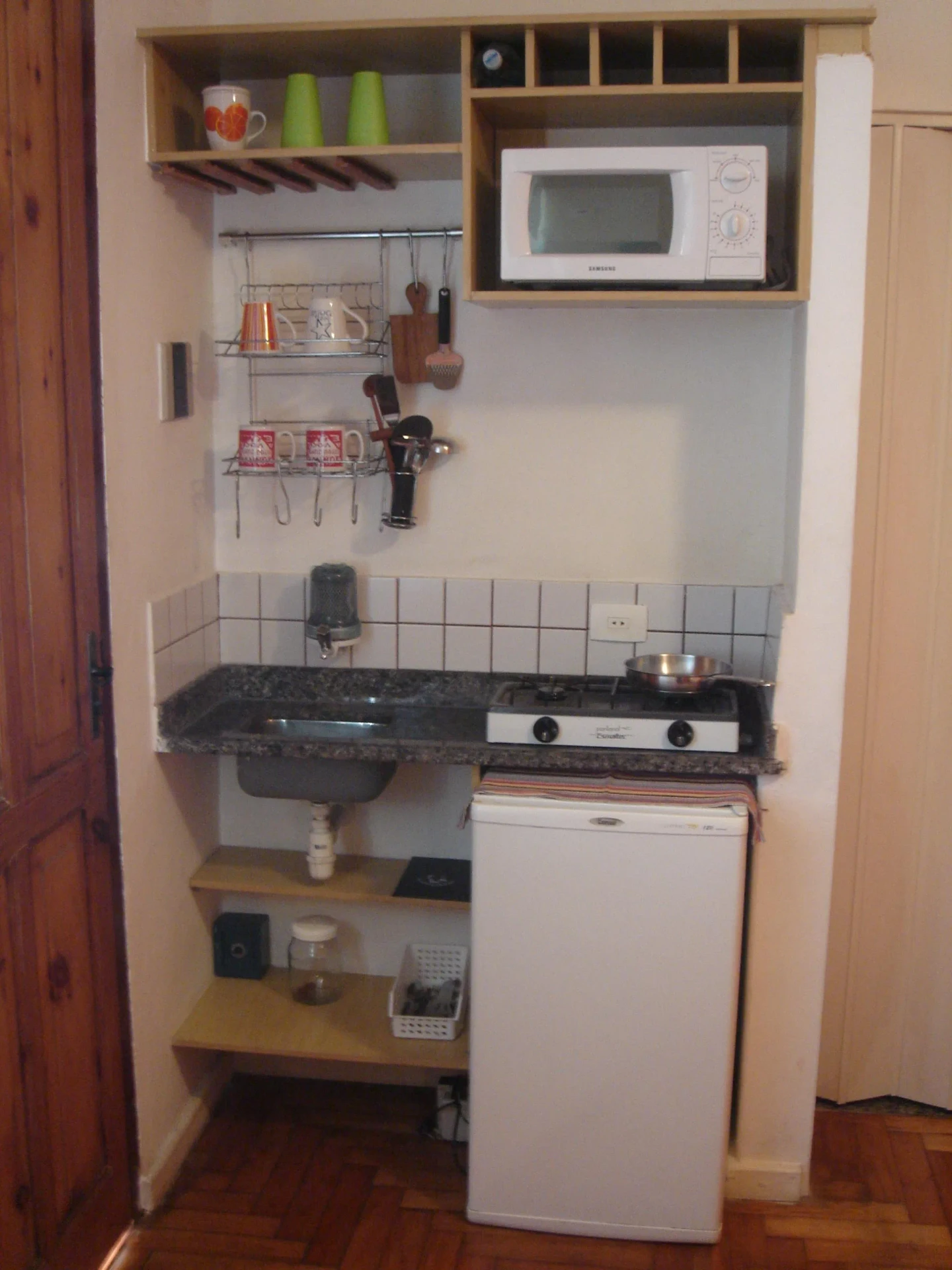 Apartamento mobiliado de 20 m² com 1 quarto e varanda — photo 17