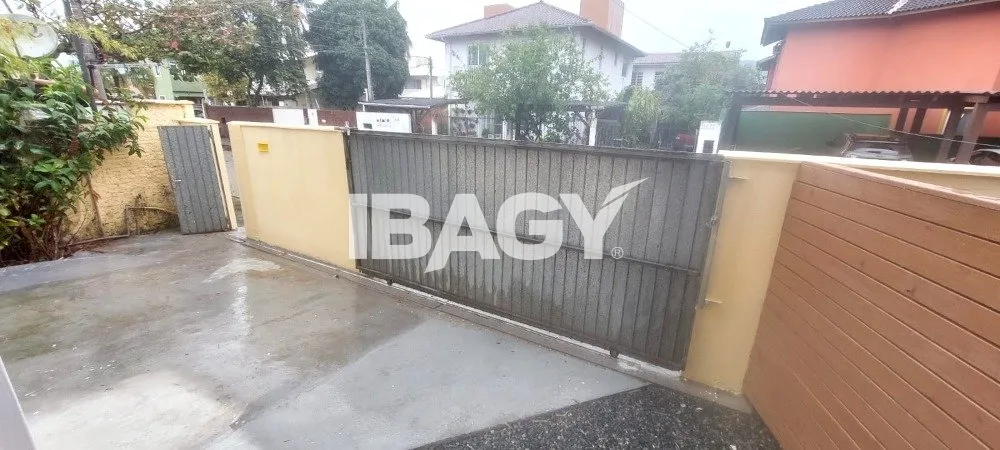 Сад та 2 спальні: будинок 75 м² — photo 9