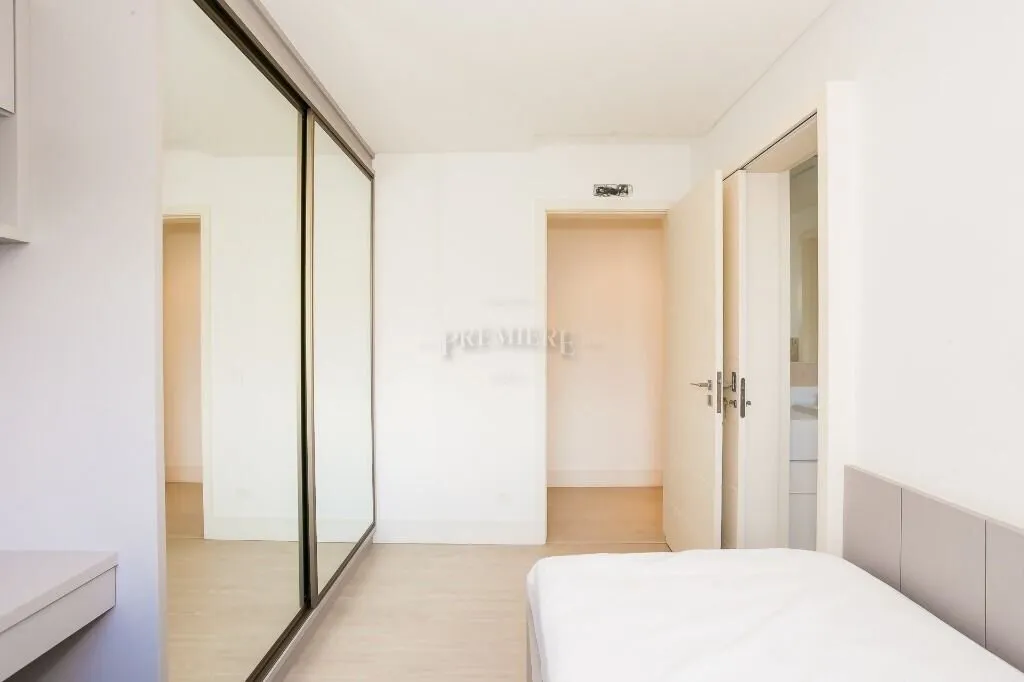 Furnished apartment, 135 m², with a bathtub — photo 29