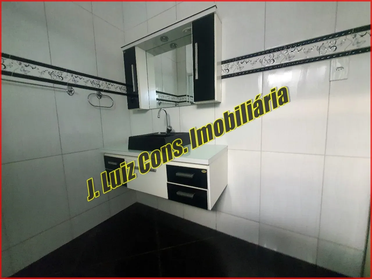 Квартира 70 м² з 2 кімнатами та кухнею з газовою плитою — photo 18