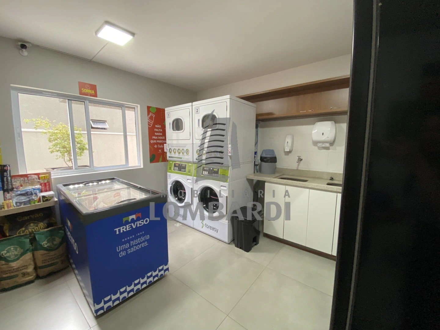 One-bedroom apartment with a washing machine in Curitiba — photo 6