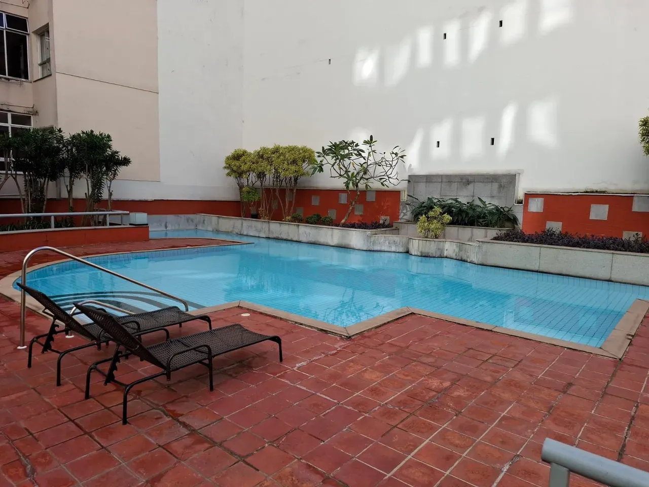 Apartamento mobiliado com cozinha americana e varanda — photo 25