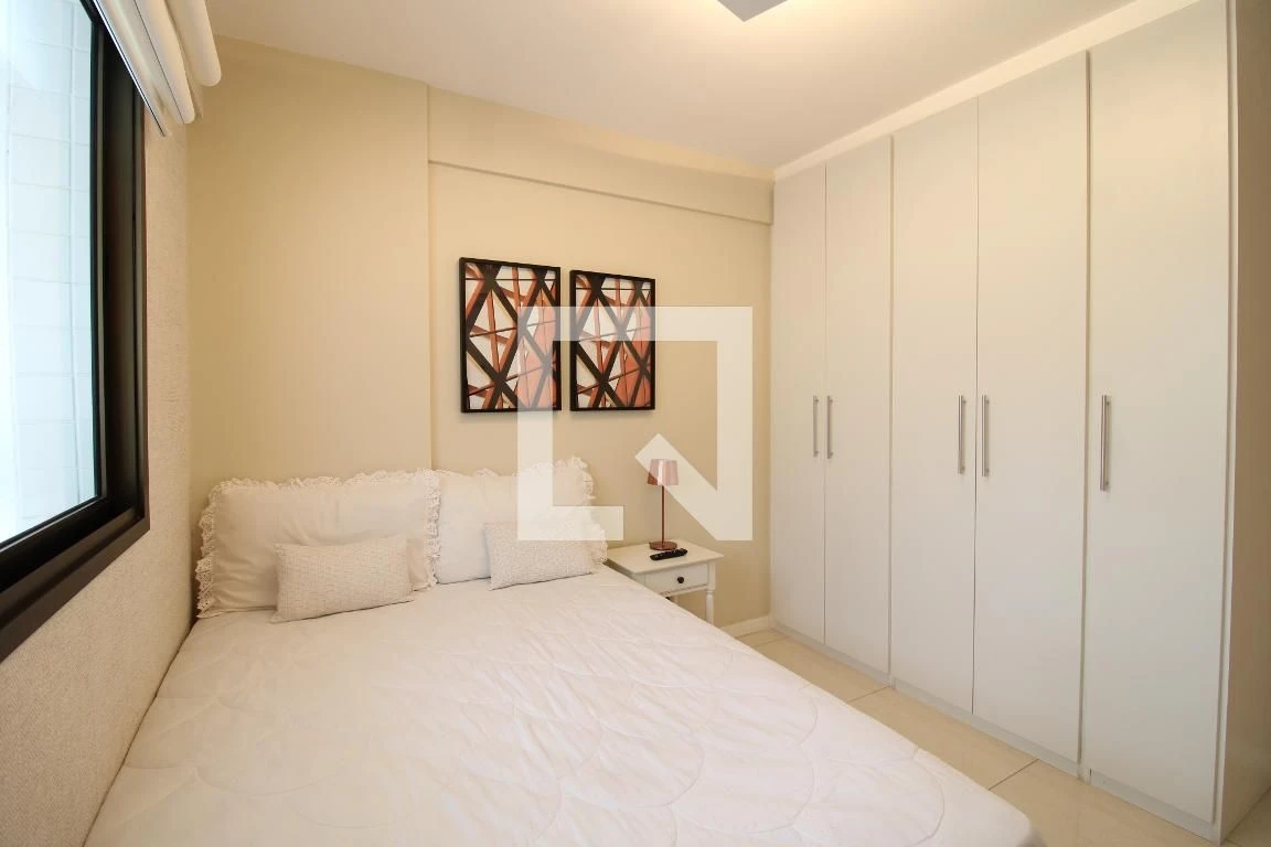 Furnished 2-bedroom apartment with glass balcony — photo 69