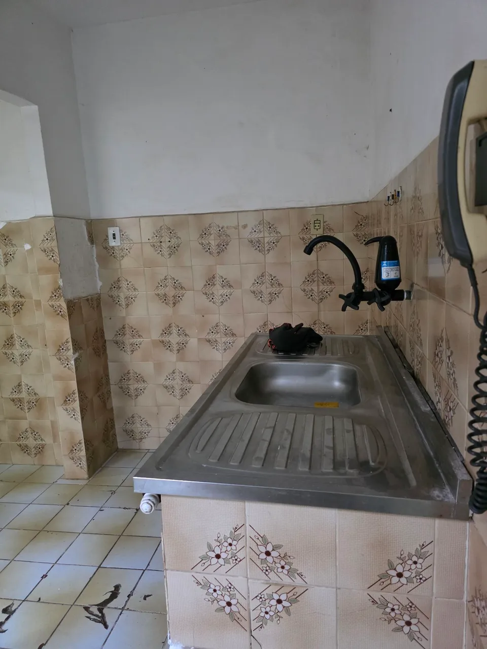Unfurnished house with separate gas kitchen and 2 bedrooms — photo 11